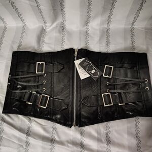 Nwt- L/XL - Hot Topic Black Faux Leather Underbust Corset